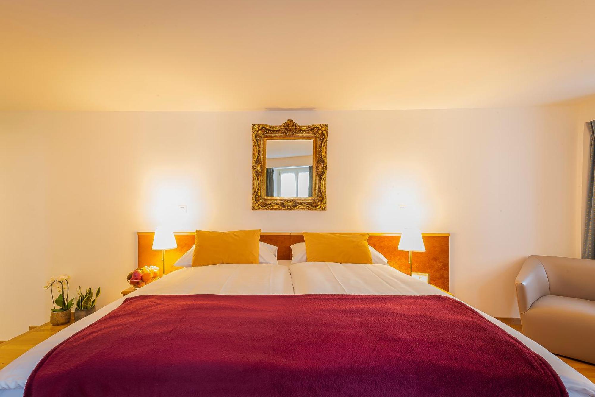 Hotel Du Cheval Blanc - City Center Bulle Esterno foto
